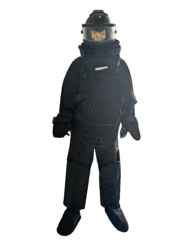 國產排爆服正面